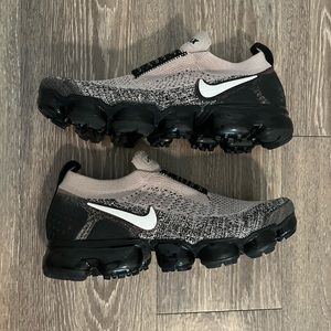 Nike Flyknit- Air Vapormax Moc 2 Moon Particle